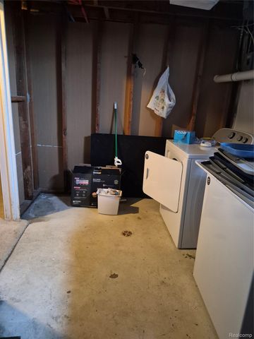 3498 W Walton Boulevard, Waterford Charter Township, MI 48329