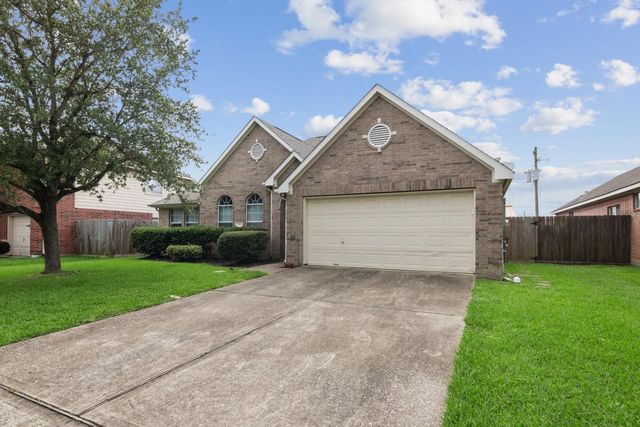 321 Josh Way, La Porte, TX 77571
