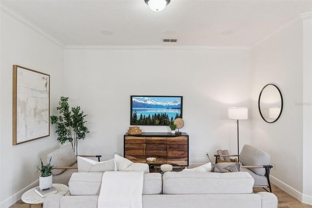 8235 SULSTON STREET, Orlando, FL 32827