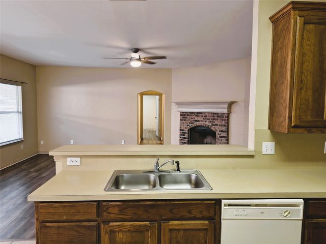 5725 Swords Drive, Fort Worth, TX 76137