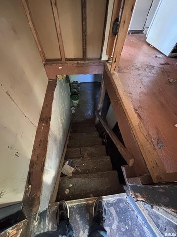 1516 S WESTMORELAND Avenue, Peoria, IL 61605