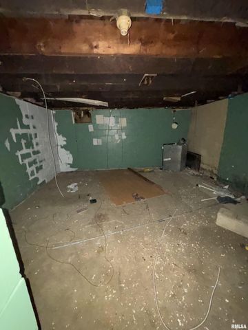 1516 S WESTMORELAND Avenue, Peoria, IL 61605