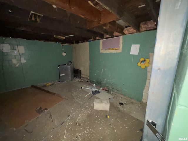 1516 S WESTMORELAND Avenue, Peoria, IL 61605