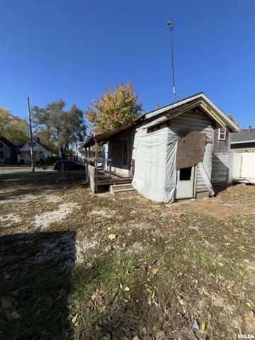 1516 S WESTMORELAND Avenue, Peoria, IL 61605