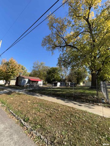 1516 S WESTMORELAND Avenue, Peoria, IL 61605