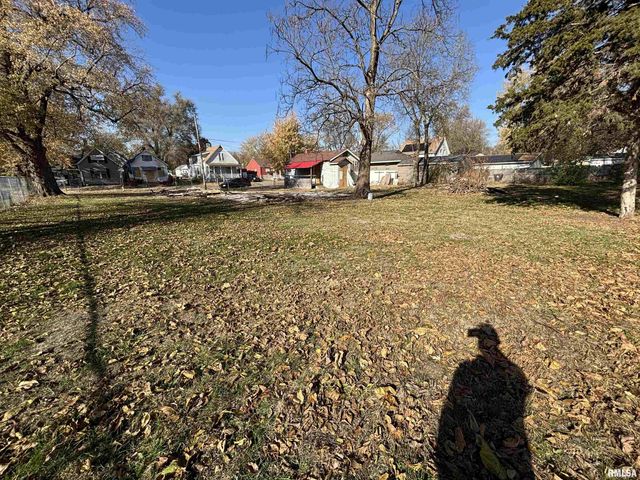 1516 S WESTMORELAND Avenue, Peoria, IL 61605