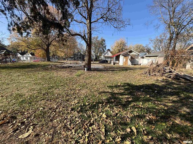 1516 S WESTMORELAND Avenue, Peoria, IL 61605