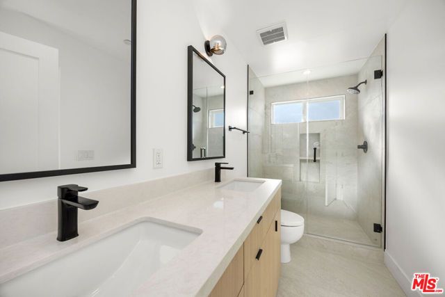 6239 Banner Avenue, Los Angeles, CA 90038