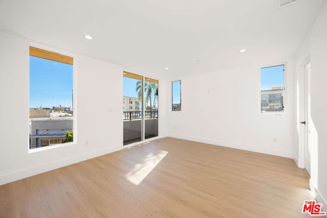 6239 Banner Avenue, Los Angeles, CA 90038