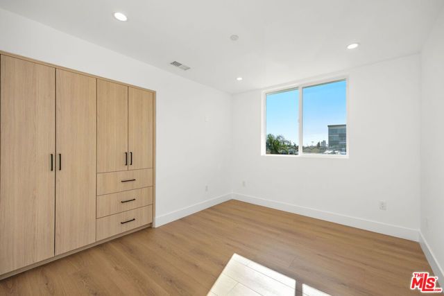 6239 Banner Avenue, Los Angeles, CA 90038