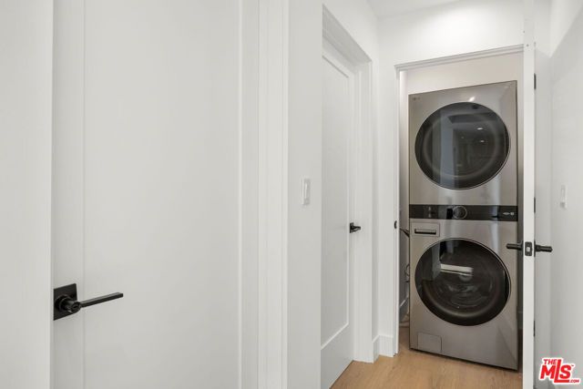 6239 Banner Avenue, Los Angeles, CA 90038