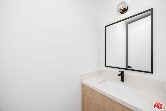 6239 Banner Avenue, Los Angeles, CA 90038