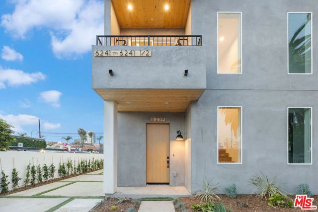 6239 Banner Avenue, Los Angeles, CA 90038