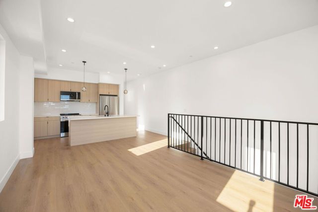 6239 Banner Avenue, Los Angeles, CA 90038