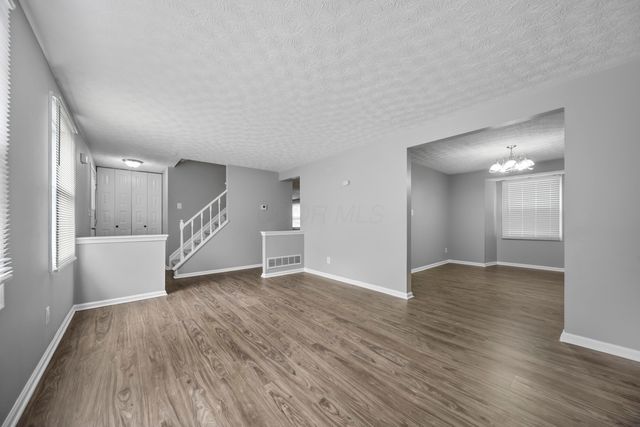 909 Prince William Lane, Westerville, OH 43081