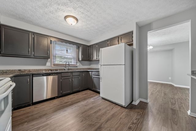 909 Prince William Lane, Westerville, OH 43081