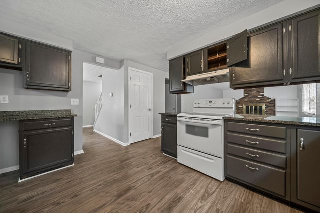 909 Prince William Lane, Westerville, OH 43081