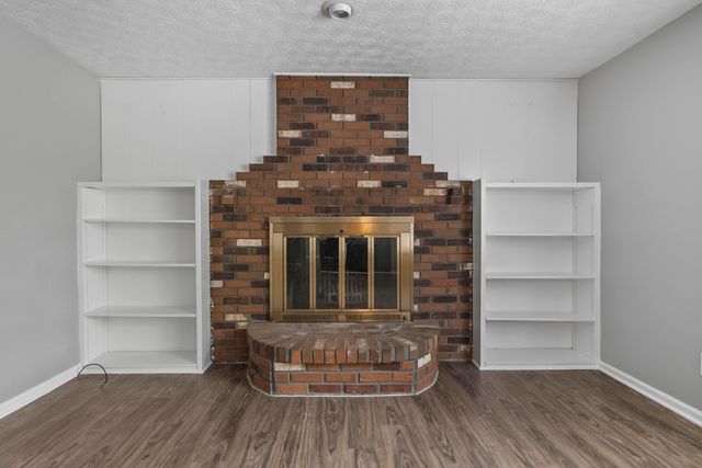 909 Prince William Lane, Westerville, OH 43081