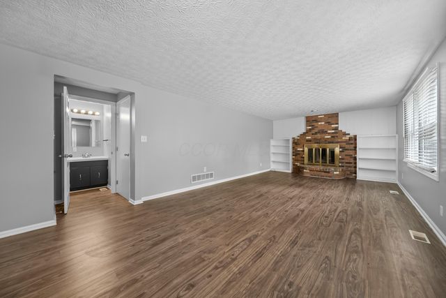 909 Prince William Lane, Westerville, OH 43081
