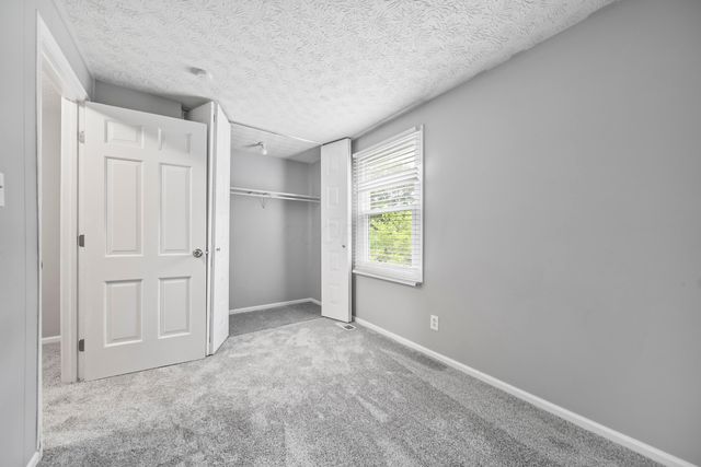 909 Prince William Lane, Westerville, OH 43081