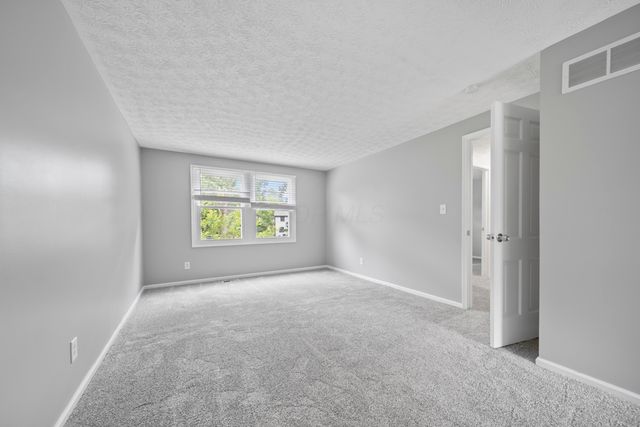 909 Prince William Lane, Westerville, OH 43081
