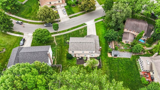 909 Prince William Lane, Westerville, OH 43081
