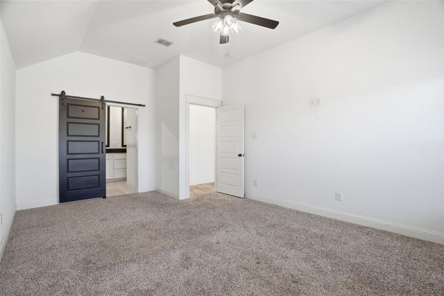 929 Tesslynn Avenue, Godley, TX 76044