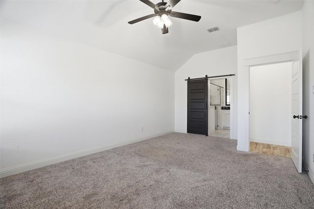 929 Tesslynn Avenue, Godley, TX 76044