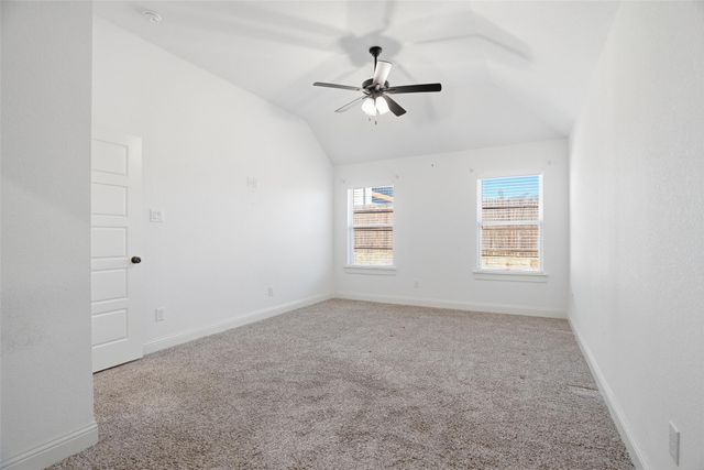 929 Tesslynn Avenue, Godley, TX 76044