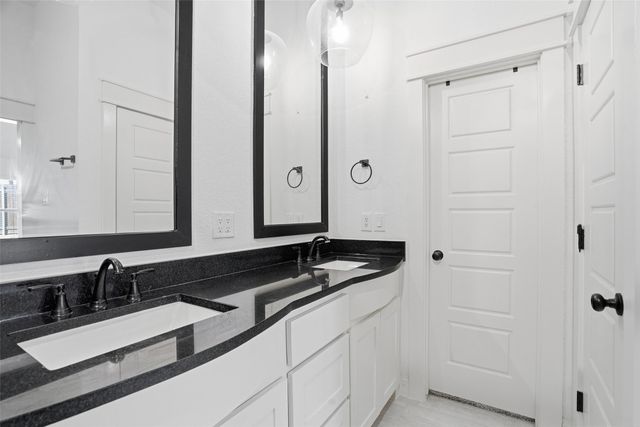 929 Tesslynn Avenue, Godley, TX 76044