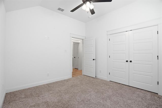 929 Tesslynn Avenue, Godley, TX 76044