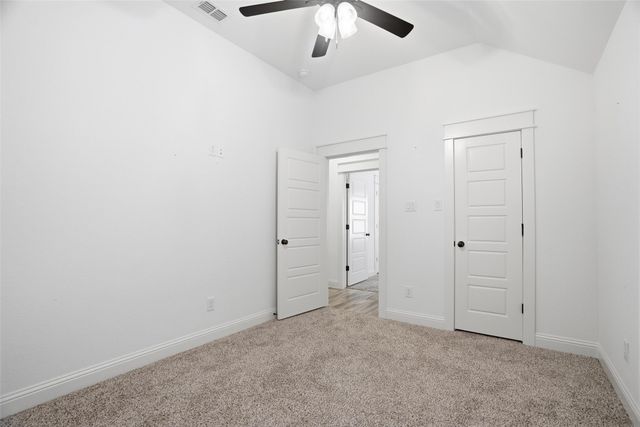 929 Tesslynn Avenue, Godley, TX 76044