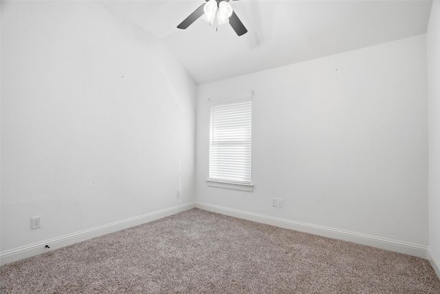 929 Tesslynn Avenue, Godley, TX 76044