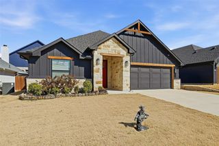 929 Tesslynn Avenue, Godley, TX 76044