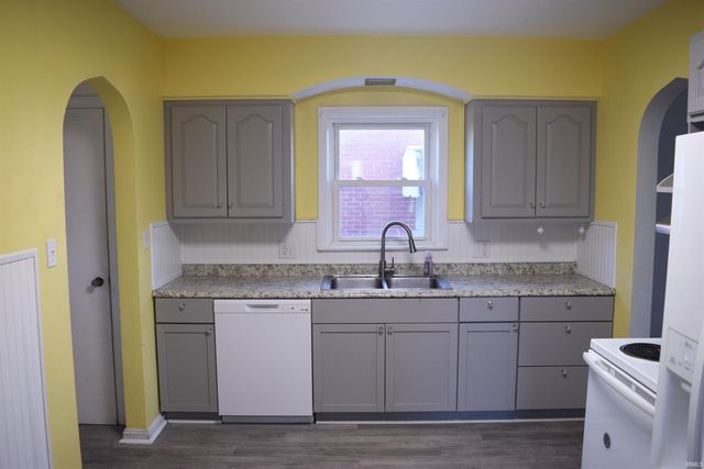 312 Herndon Drive, Evansville, IN 47711