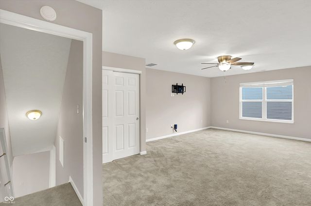 562 N Wyndstone Way, Fortville, IN 46040