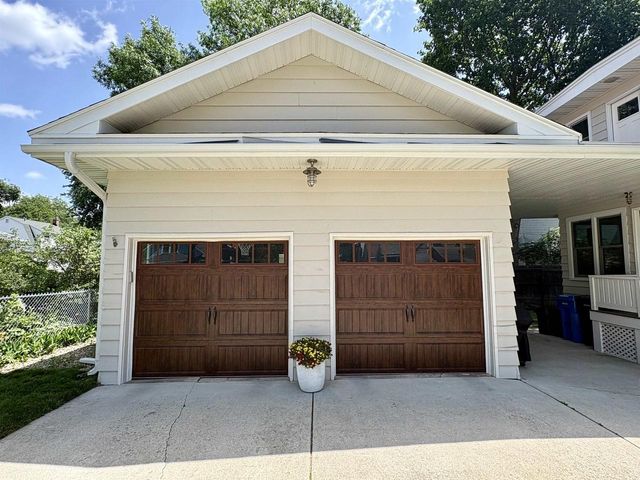 7226 Hubbard Avenue, Middleton, WI 53562