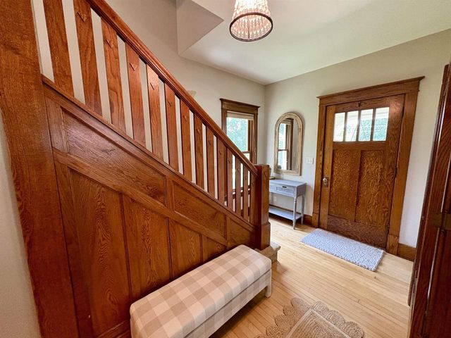 7226 Hubbard Avenue, Middleton, WI 53562