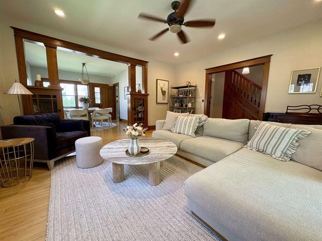 7226 Hubbard Avenue, Middleton, WI 53562