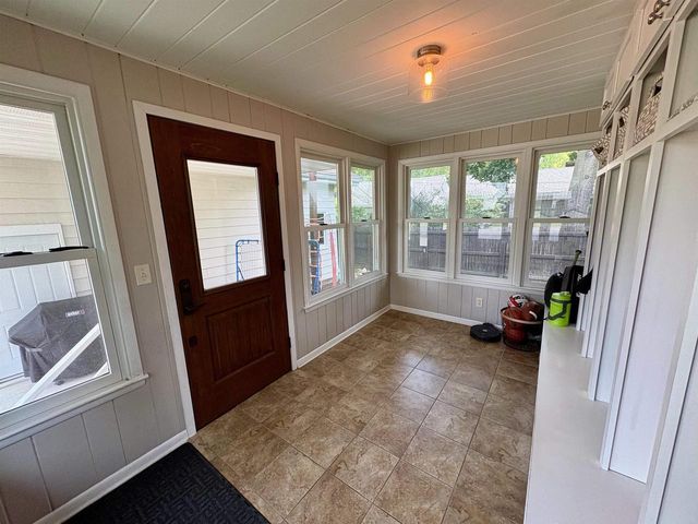 7226 Hubbard Avenue, Middleton, WI 53562