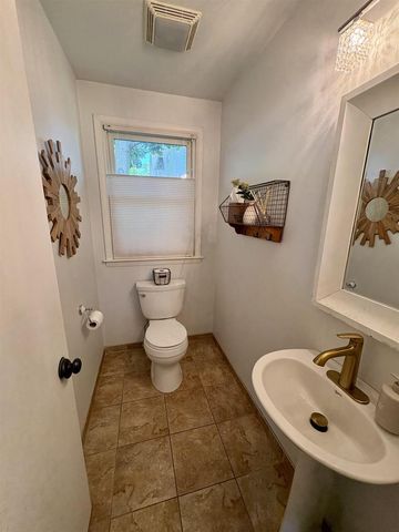 7226 Hubbard Avenue, Middleton, WI 53562