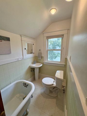 7226 Hubbard Avenue, Middleton, WI 53562