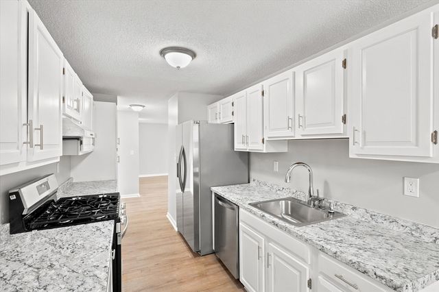 255 North Rd 158, Chelmsford, MA 01824