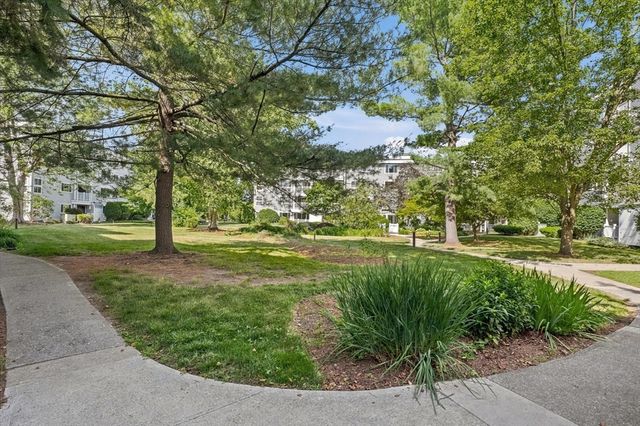 255 North Rd 158, Chelmsford, MA 01824