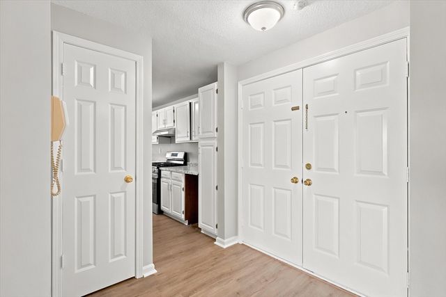 255 North Rd 158, Chelmsford, MA 01824