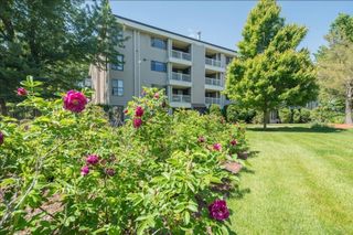 255 North Rd 158, Chelmsford, MA 01824