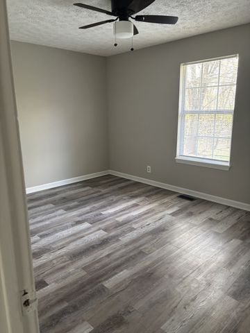 641 Artic Ave, Oak Grove, KY 42262