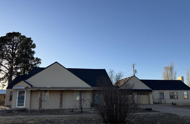 809 Avenue E, Abernathy, TX 79311