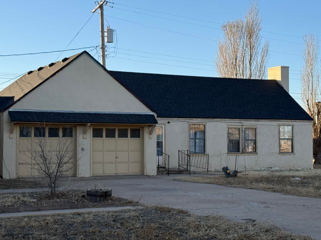 809 Avenue E, Abernathy, TX 79311