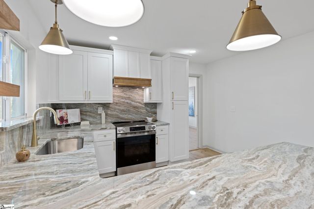 322 Piedmont Park Road, Greenville, SC 29609